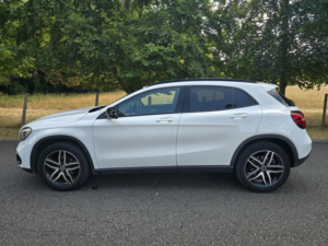 2019 Mercedes-Benz Gla 1.6 Gla180 Urban Edition 7g-Dct Euro 6 (s/s) 5dr in White — image 5