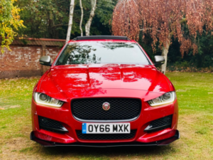 2016 Jaguar Xe 2.0d R-Sport Saloon 4dr Diesel Auto AWD Euro 6 (s/s) (180 Ps) in Red — image 4