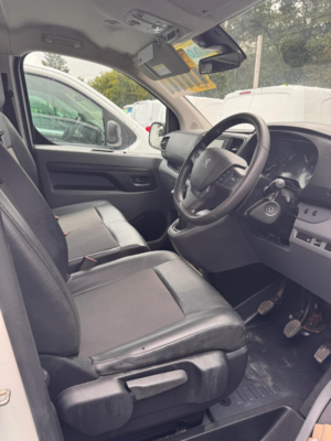 2020 Peugeot Expert 1.5 Bluehdi 1000 Professional in White — image 5