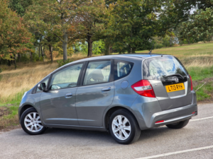 2013 Honda Jazz 1.4 I-Vtec Es Hatchback 5dr Petrol CVT Euro 5 (99 Ps) in Grey — image 5