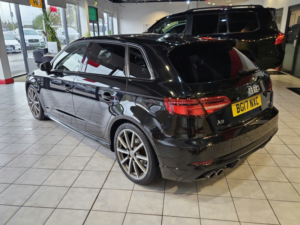 2017 Audi A3 1.4 Tfsi Cod Black Edition in Black — image 5