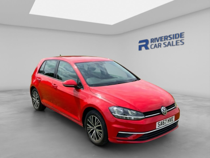2017 Volkswagen Golf 1.4 Tsi Bluemotion Tech Se Nav Hatchback 5dr Petrol Manual Euro 6 (s/s) (125 Ps) in Red — image 1