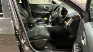 2014 Jeep Cherokee 2.0 Crd Limited SUV 5dr Diesel Auto 4WD Euro 5 (s/s) (170 Ps) in Grey — image 2