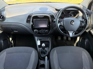 2014 Renault Captur 1.5 Dci Energy Dynamique S Medianav Euro 5 (s/s) 5dr in Grey — image 2
