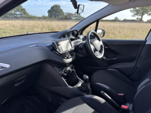 2016 Peugeot 208 1.0 Puretech Active in White — image 2