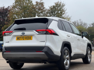 2020 Toyota Rav4 2.5 Vvt-H Design CVT Euro 6 (s/s) 5dr in White — image 5