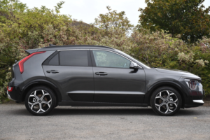 2026 Kia Niro 1.6h Gdi Evolve SUV 5dr Petrol Hybrid Dct Euro 6 (s/s) (136 Bhp) in Grey — image 2