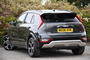 2026 Kia Niro 1.6h Gdi Evolve SUV 5dr Petrol Hybrid Dct Euro 6 (s/s) (136 Bhp) in Grey — image 3