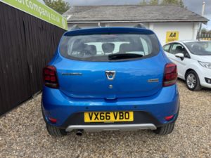 2017 Dacia Sandero Stepway 0.9 Stepway Laureate Tce 90 in Blue — image 5