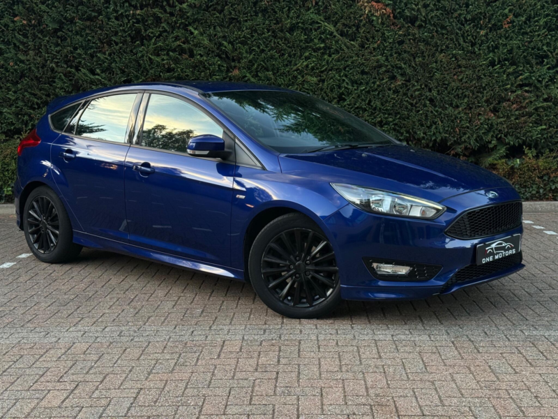 2018 Ford Focus 1.0t Ecoboost St-Line Euro 6 (s/s) 5dr in Blue — image 1
