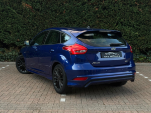 2018 Ford Focus 1.0t Ecoboost St-Line Euro 6 (s/s) 5dr in Blue — image 2