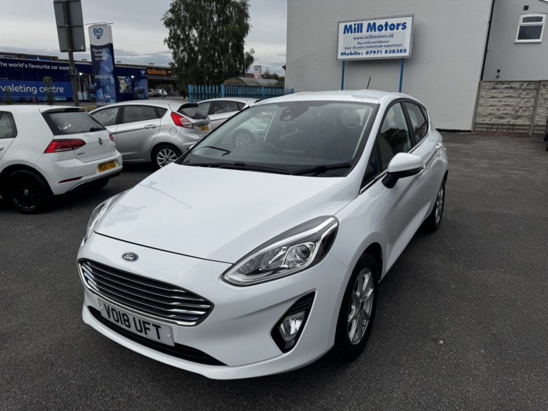 2018 Ford Fiesta 1.0 T Ecoboost Zetec in White — image 1