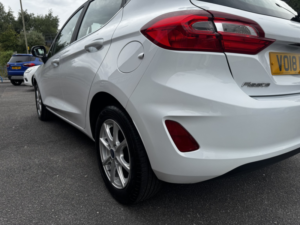 2018 Ford Fiesta 1.0 T Ecoboost Zetec in White — image 4