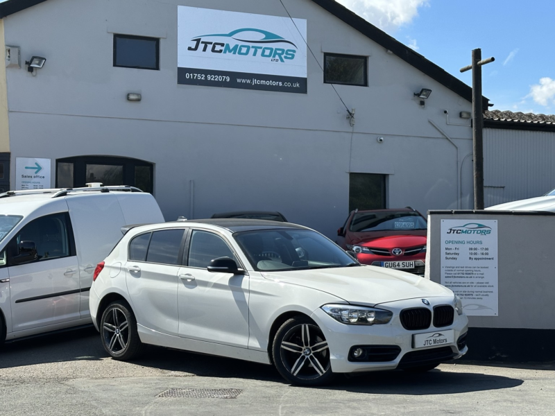 2017 BMW 1 Series 118d Sport 5dr [nav], Manual, Diesel, White + Low Miles in White — image 1