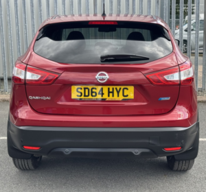2014 Nissan Qashqai 1.5 Dci Acenta Premium in Red — image 6