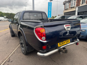 2015 Mitsubishi L200 2.5 Di-D Barbarian Black 4WD Euro 5 4dr (lb) in Blue — image 3