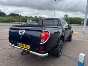 2015 Mitsubishi L200 2.5 Di-D Barbarian Black 4WD Euro 5 4dr (lb) in Blue — image 5