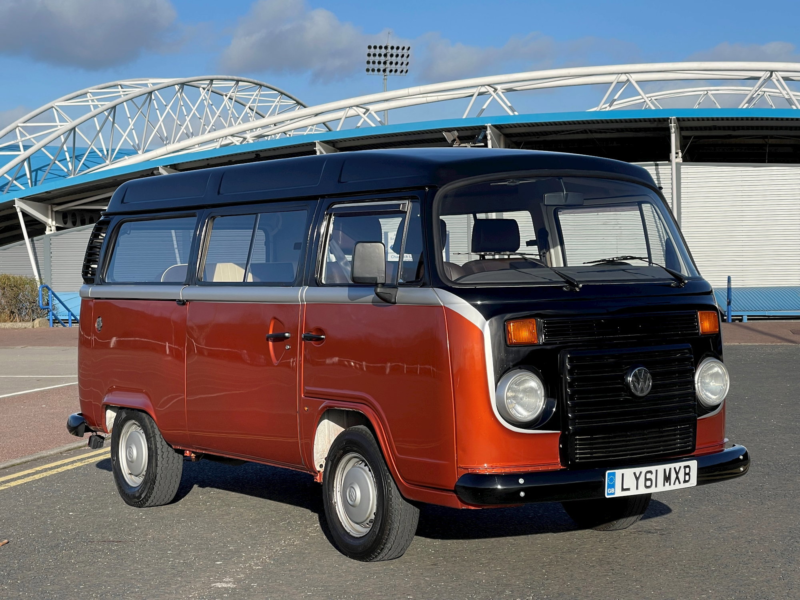 2016 Volkswagen Transporter 1.4l T2 Camper Van in Bronze — image 1