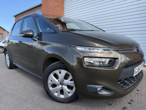2014 Citroen C4 Picasso 1.6 Hdi Vtr+ in Bronze — image 2