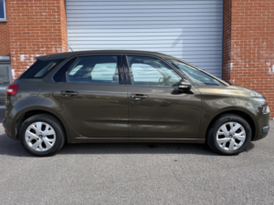2014 Citroen C4 Picasso 1.6 Hdi Vtr+ in Bronze — image 4
