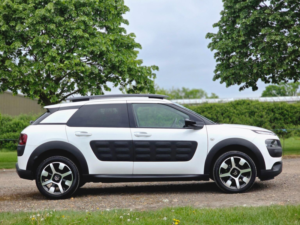 2015 Citroen C4 Cactus 1.2 Puretech Flair Etg5 Euro 6 (s/s) 5dr in White — image 3