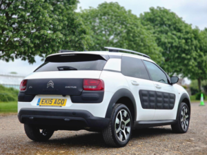2015 Citroen C4 Cactus 1.2 Puretech Flair Etg5 Euro 6 (s/s) 5dr in White — image 6