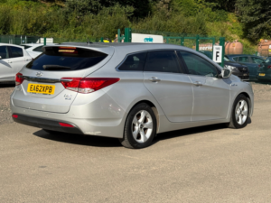 2012 Hyundai I40 1.7 Crdi Blue Drive Style Estate 5dr Diesel Manual Euro 5 (s/s) (136 Ps) in Silver — image 5