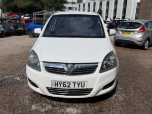 2012 Vauxhall Zafira 1.6 16v Excite in White — image 6