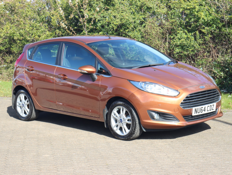 2014 Ford Fiesta 1.0 T Ecoboost Zetec in Yellow — image 1