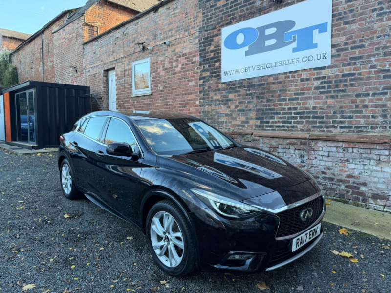 2017 Infiniti Q30 1.5 Q30 Business Executive D 5dr in Black — image 1