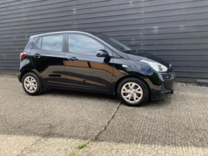 2017 Hyundai I10 1.2 Se Hatchback 5dr Petrol Manual Euro 6 (87 Ps) (2017) in Black — image 4