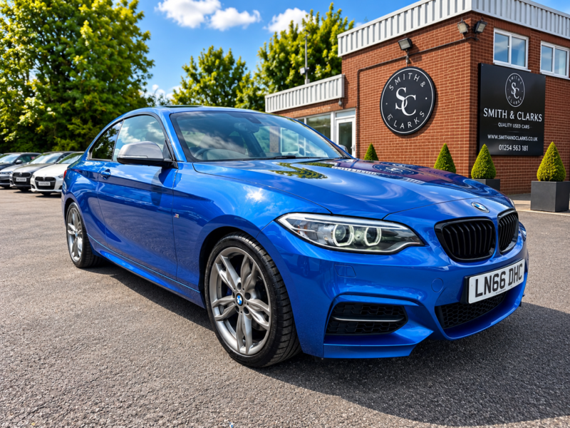 2016 BMW 2 Series 3.0 M235i Coupe in Blue — image 1