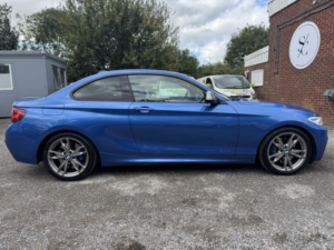 2016 BMW 2 Series 3.0 M235i Coupe in Blue — image 2