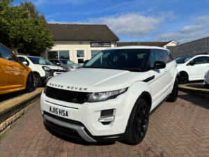 2015 Land Rover Range Rover Evoque 2.2 Sd4 Dynamic Auto 4WD Euro 5 (s/s) 5dr in White — image 4