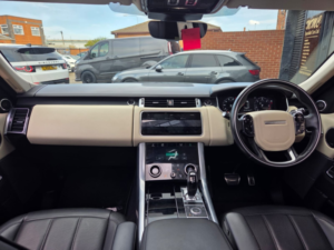 2021 Land Rover Range Rover Sport 3.0 D300 Mhev Hse Silver in Grey — image 5