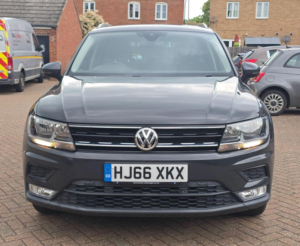2016 Volkswagen Tiguan 2.0 Tdi Bluemotion Tech Se Navigation Euro 6 (s/s) 5dr in Grey — image 2