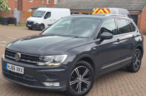 2016 Volkswagen Tiguan 2.0 Tdi Bluemotion Tech Se Navigation Euro 6 (s/s) 5dr in Grey — image 3