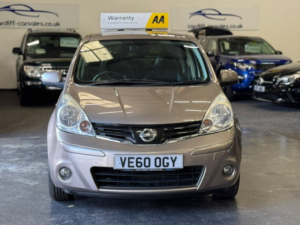 2011 Nissan Note 1.6 16v Tekna in Beige — image 3
