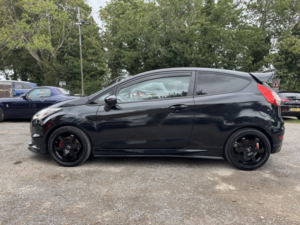 2013 Ford Fiesta 1.6 T Ecoboost St-2 in Black — image 6