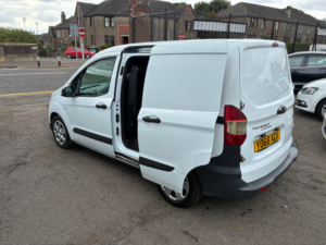 2019 Ford Transit Courier 1.0 Ecoboost Trend Panel Van 5dr Petrol Manual L1 Euro 6 (100 Ps) in White — image 5