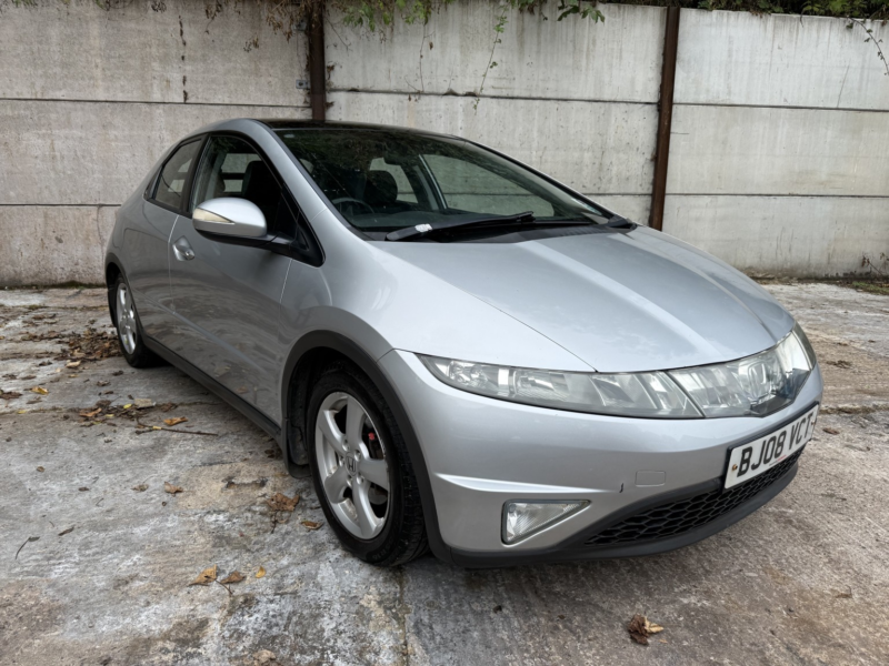 2008 Honda Civic 1.8 I-Vtec Es in Silver — image 1