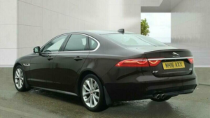 2016 Jaguar Xf 2.0d R-Sport Auto AWD Euro 6 (s/s) 4dr in Red — image 4