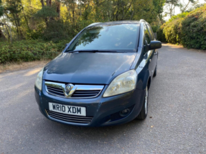 2010 Vauxhall Zafira 1.9 Cdti Elite Euro 4 5dr in Blue — image 4