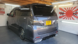 2009 Toyota Vellfire Special Body Style Kit in Grey — image 2