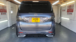 2009 Toyota Vellfire Special Body Style Kit in Grey — image 3
