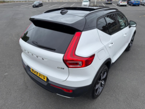 2019 Volvo Xc40 2.0 D3 R-Design Euro 6 (s/s) 5dr in White — image 4