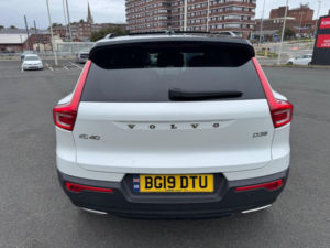 2019 Volvo Xc40 2.0 D3 R-Design Euro 6 (s/s) 5dr in White — image 6