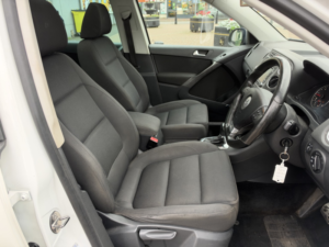 2009 Volkswagen Tiguan 2.0 Tdi R-Line in White — image 5