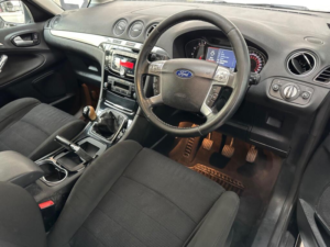 2013 Ford S-Max 2.0 Tdci Titanium Euro 5 5dr — image 4