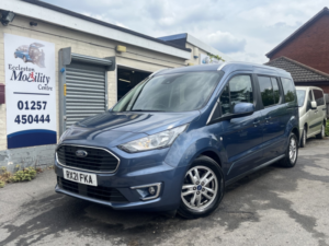 2021 Ford Grand Tourneo Connect 1.5 Tourneo Connect Titanium Grand Tourneo 1.5l Ecoblue 120ps Fwd 8 Speed Automatic in Blue — image 4